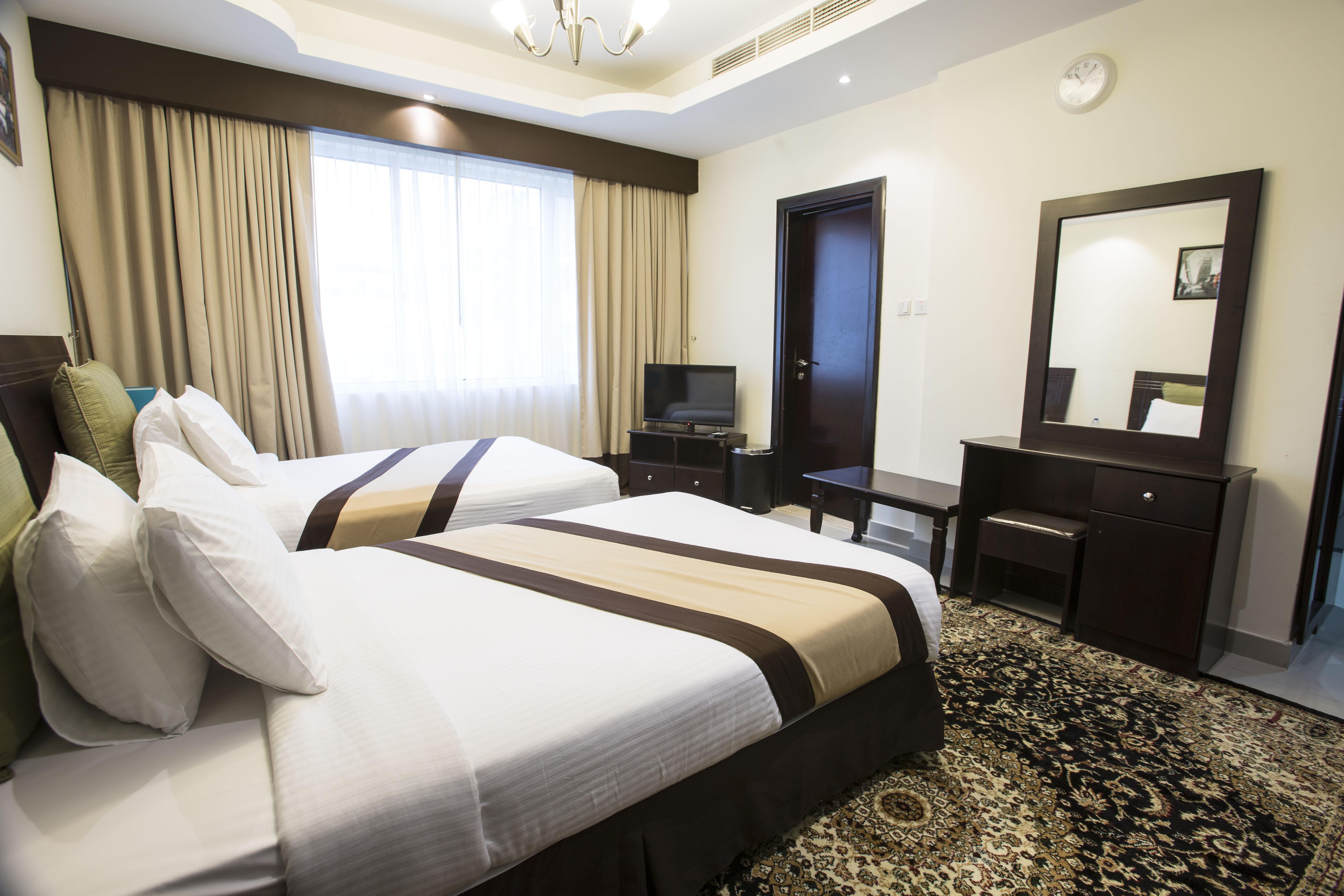 Travellers Hotel Apartment Дубай Экстерьер фото