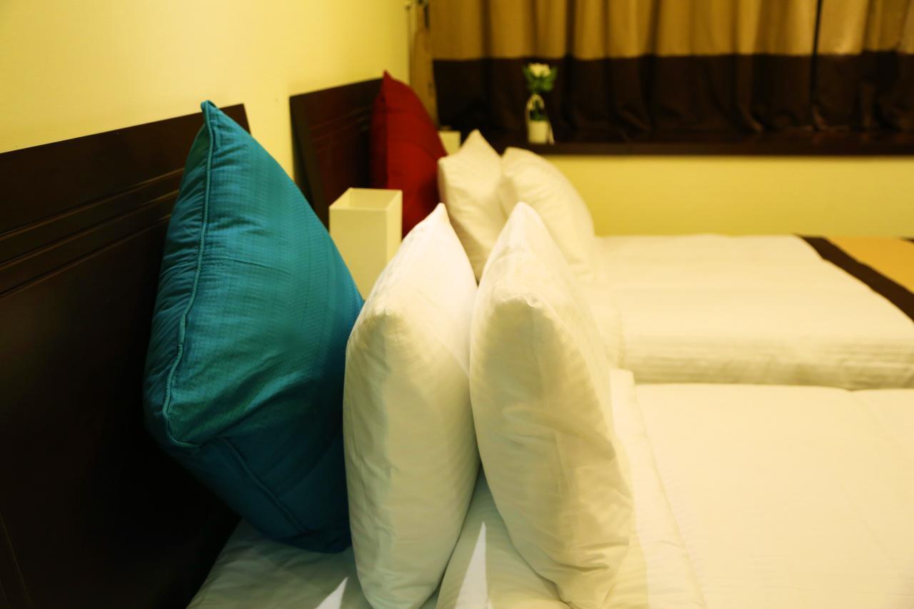 Travellers Hotel Apartment Дубай Экстерьер фото