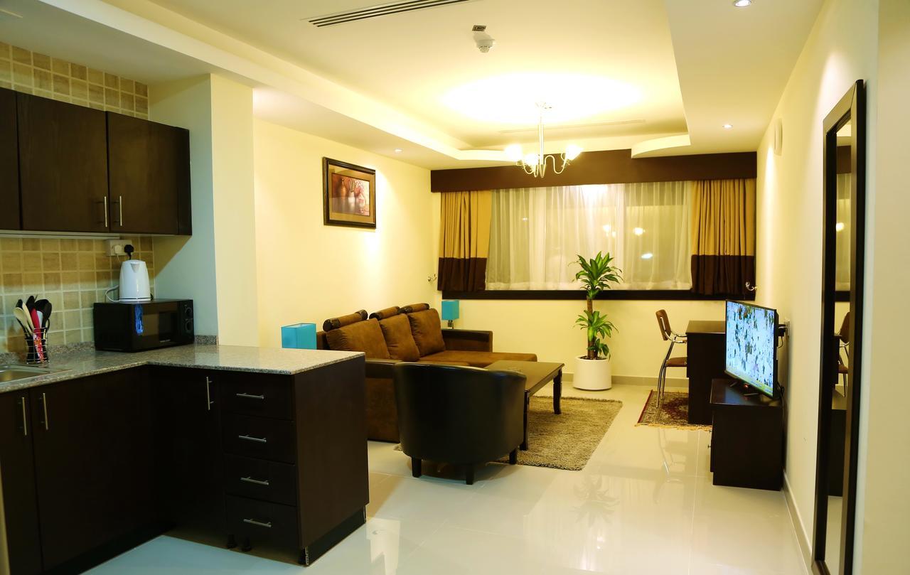 Travellers Hotel Apartment Дубай Номер фото